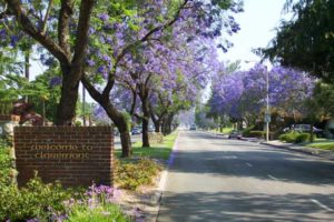 welcome to claremont sign and trees